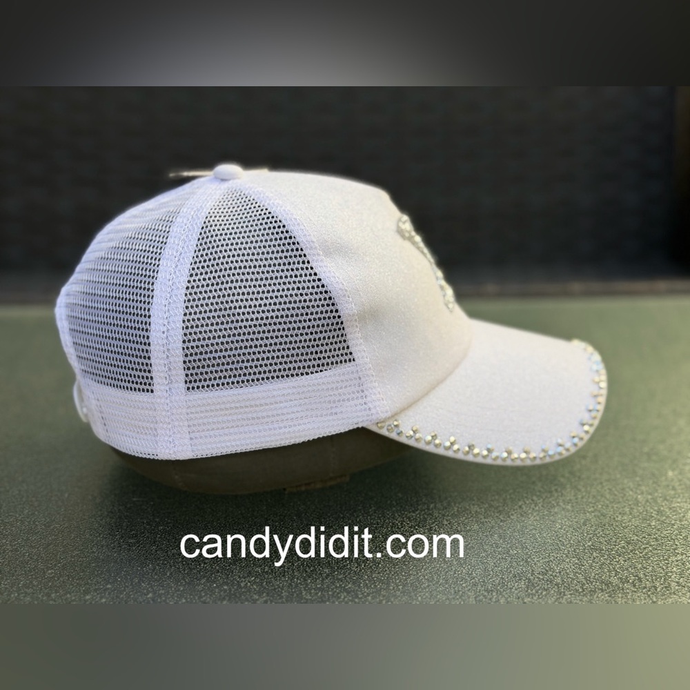 NWT Beautiful Handmade A Touch Of Sparkle Silver LV Logo White Ball Cap - Picture 8 of 10